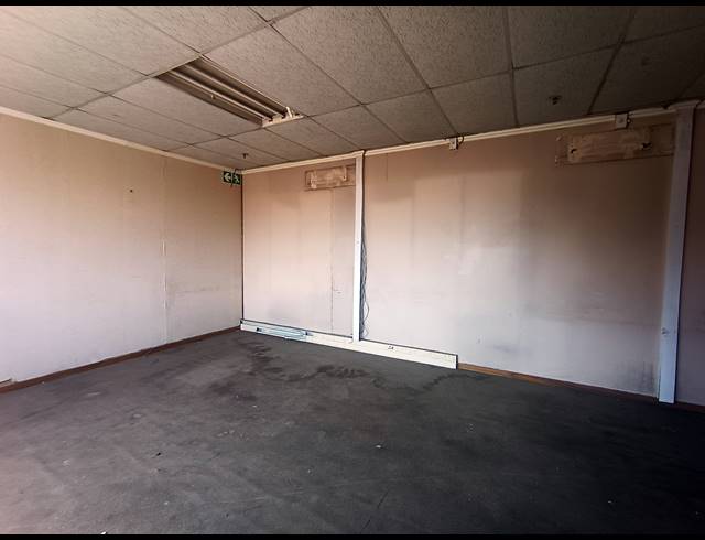 4,116M² BUILDING FOR SALE IN INDUSTRIA WEST